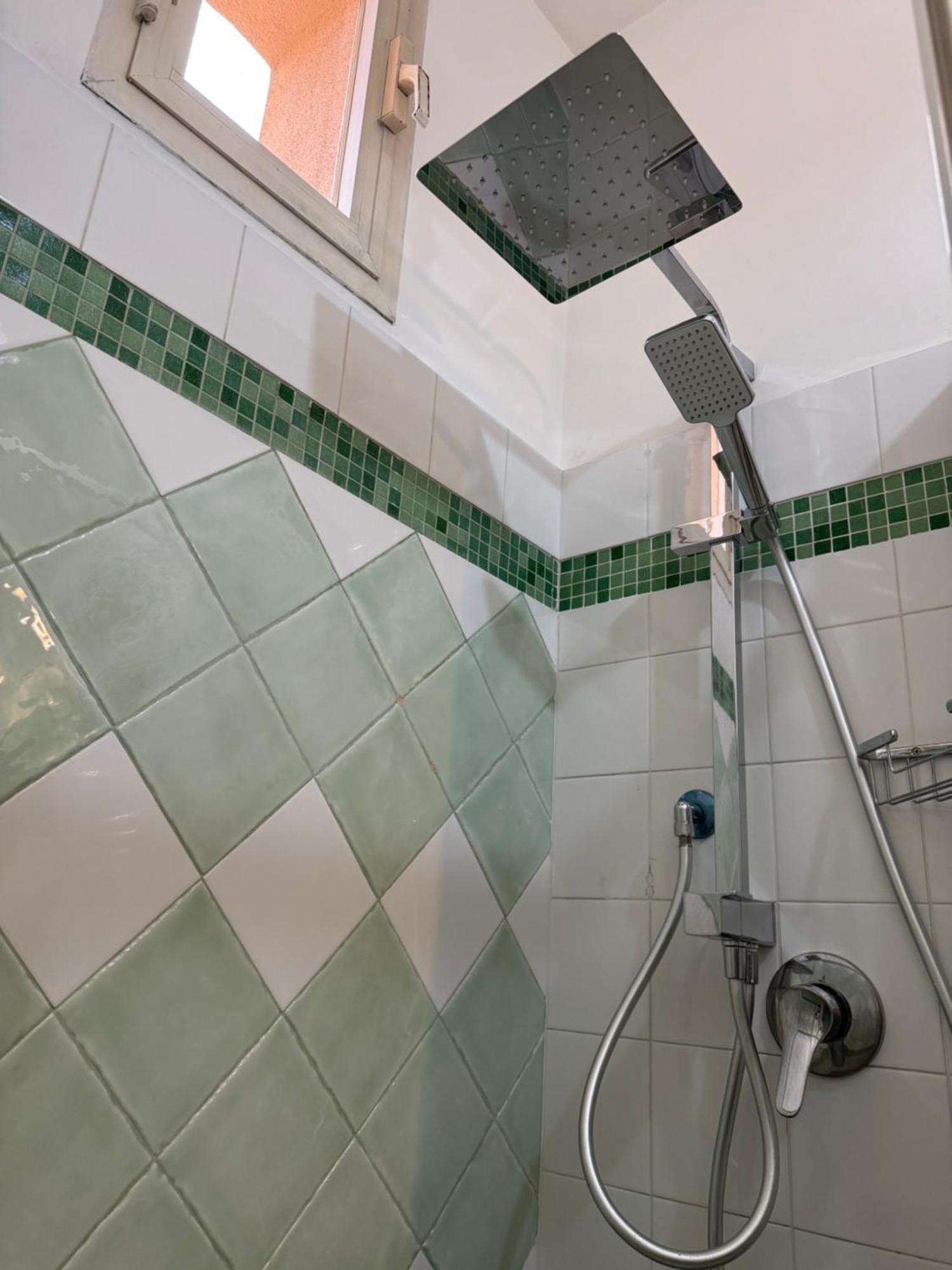 Domi 10 Apartment, Stazione Termini, Via Curtatone 12 Appartement *